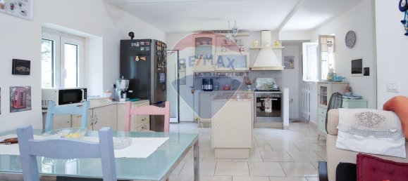 8 rooms House in Genoa, Italy No. 267110 10