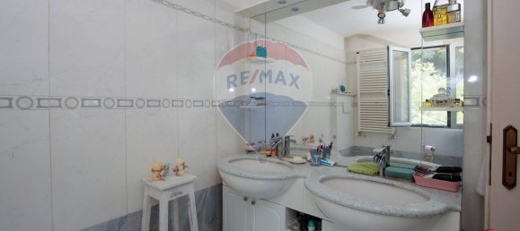 8 rooms House in Genoa, Italy No. 267110 23