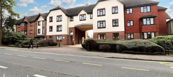 1 Schlafzimmer Haus in Biggin Hill, United Kingdom, Nr. 4802 11