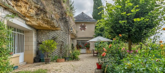 3 bedrooms House in Luynes, France No. 243420 2