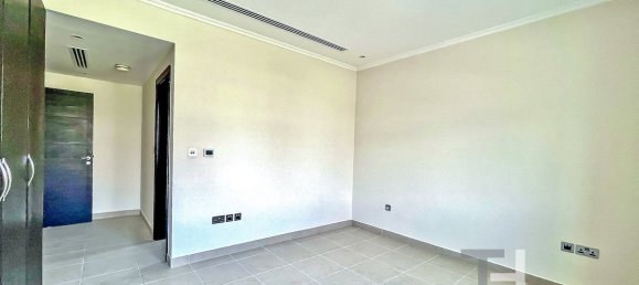 3 bedrooms Villa in Jumeirah Park, UAE No. 28487 9