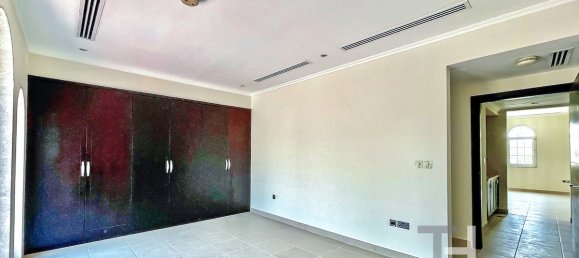 3 bedrooms Villa in Jumeirah Park, UAE No. 28487 12