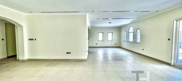 3 bedrooms Villa in Jumeirah Park, UAE No. 28487 3