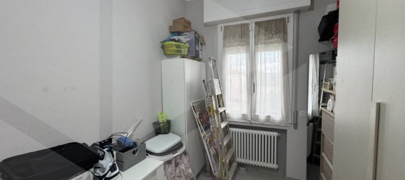 4 rooms Apartment in Vignola, Italy No. 29260 31
