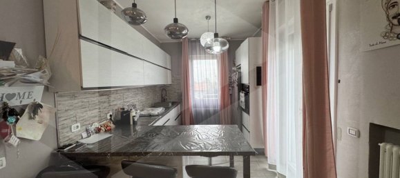 4 rooms Apartment in Vignola, Italy No. 29260 7