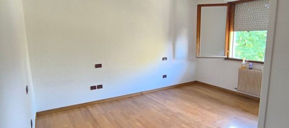 4 bedrooms Apartment in Paese, Italy No. 328853 9