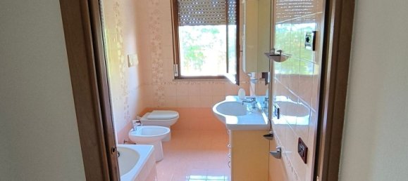 4 bedrooms Apartment in Paese, Italy No. 328853 15