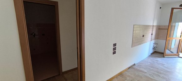 4 bedrooms Apartment in Paese, Italy No. 328853 4