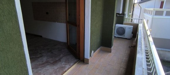 4 bedrooms Apartment in Paese, Italy No. 328853 2