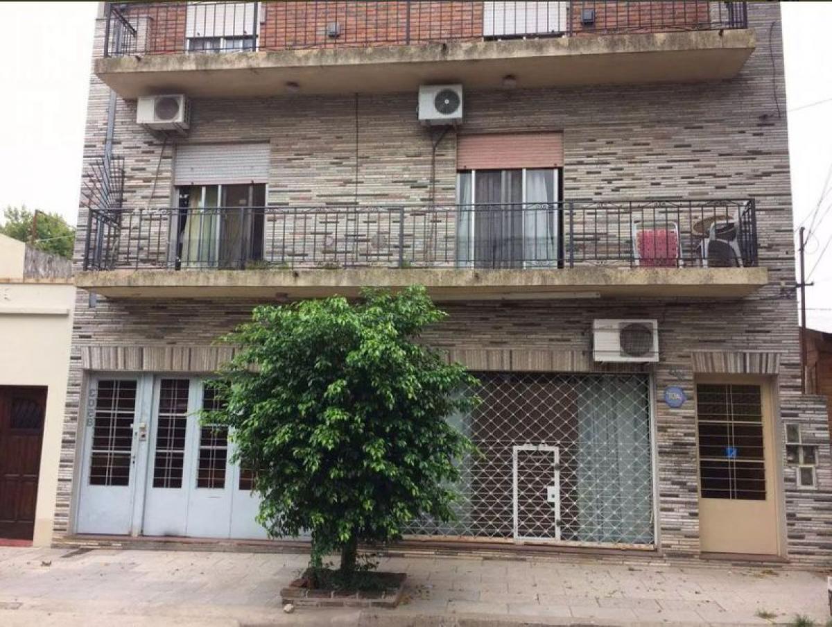 4 bedrooms House in Vicente Lopez, Argentina No. 9022