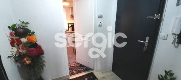 Apartamento de 2 dormitorios en Saint-Jean-de-la-Ruelle, France No. 156042 6