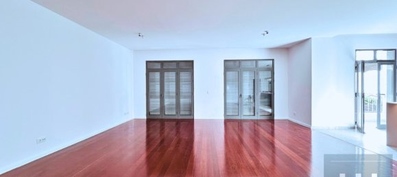 Дом с 3 спальнями в Фуншал, Португалия № 144039 16