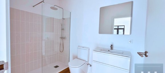 Дом с 3 спальнями в Фуншал, Португалия № 144039 44