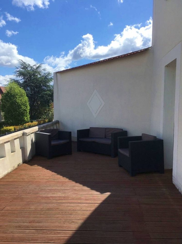 Studio in Chatou, France No. 122898