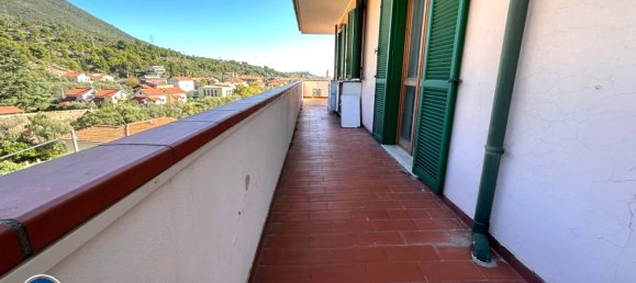 3غرفة شقة في Cisano sul Neva, Italy رقم 82933 26