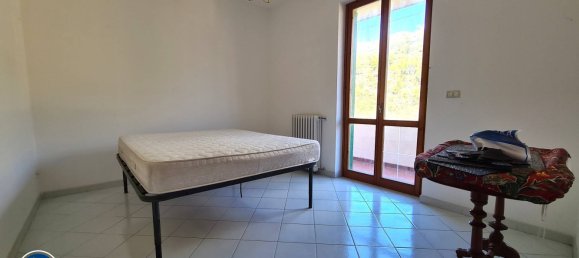 3غرفة شقة في Cisano sul Neva, Italy رقم 82933 14