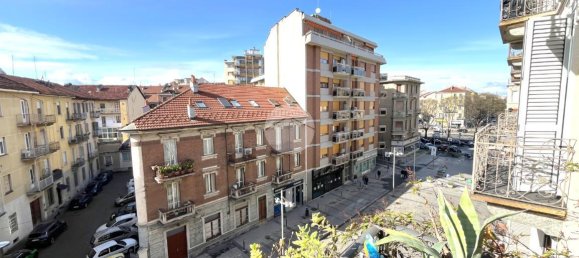 Квартира с 3 комнатами в Турин, Италия № 15330 17