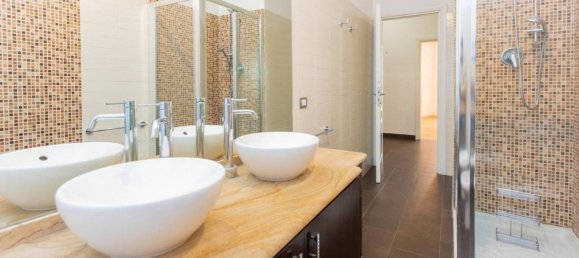 Apartamento de 4 divisões em Busto Arsizio, Italy N.º 30277 20