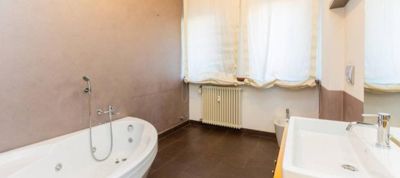 Apartamento de 4 divisões em Busto Arsizio, Italy N.º 30277 15