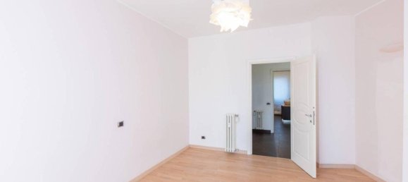 Apartamento de 4 divisões em Busto Arsizio, Italy N.º 30277 13