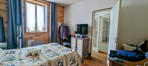 2 bedrooms Townhouse in Vailly-sur-Sauldre, France No. 230911 9