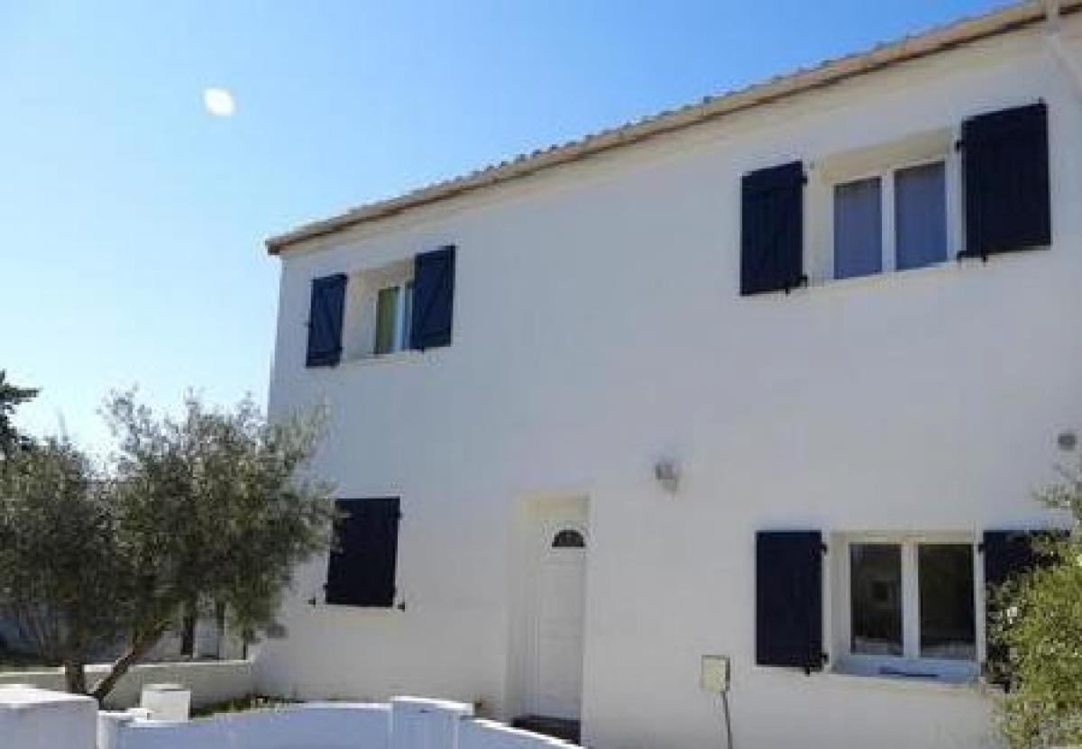 5 bedrooms House in Marseillan, France No. 23767
