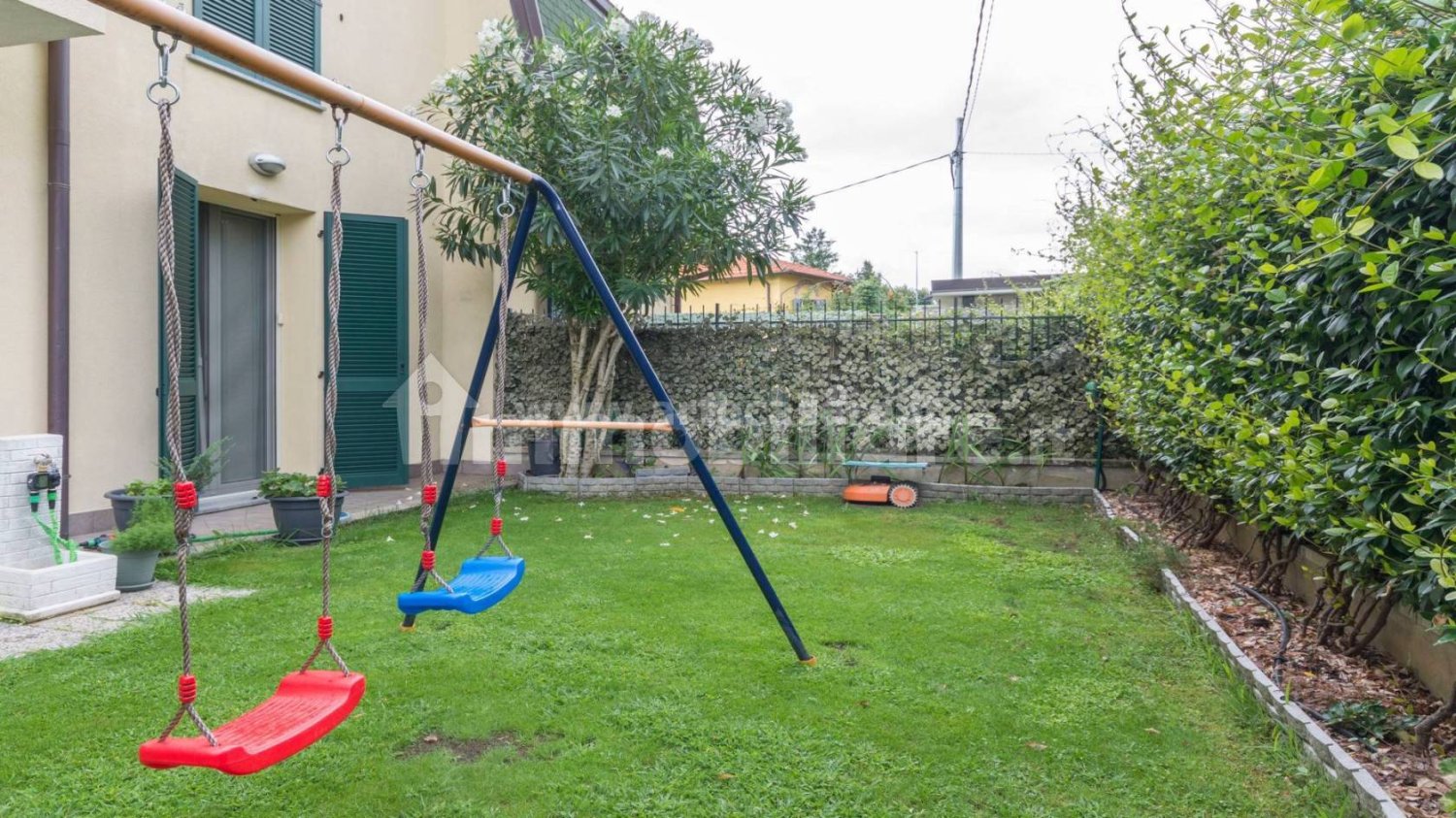 2 bedrooms Apartment in Saronno, Italy No. 322212