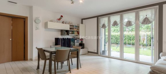 2 bedrooms Apartment in Saronno, Italy No. 322212 6