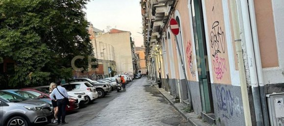 1 bedroom Apartment in Catania, Italy No. 327712 14