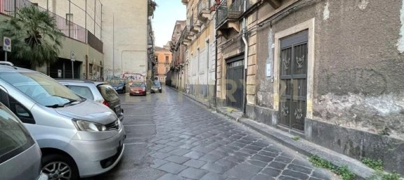1 bedroom Apartment in Catania, Italy No. 327712 15