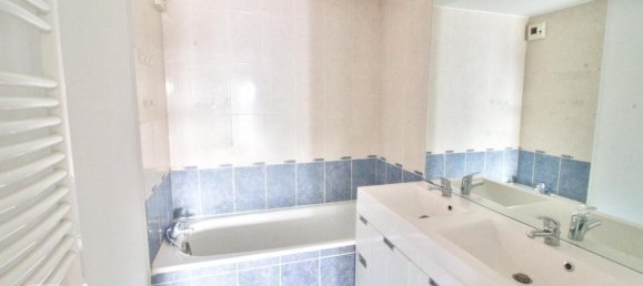 Квартира с 2 спальнями в Сент-Этьен, Франция № 205808 10