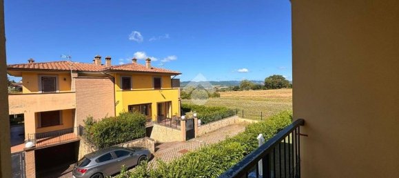 3 bedrooms Apartment in Fossato di Vico, Italy No. 258930 17