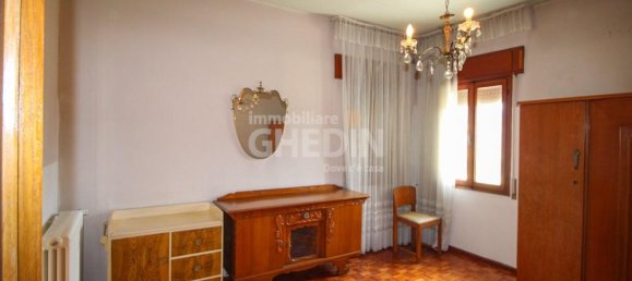 4 rooms House in San Vendemiano, Italy No. 170938 11
