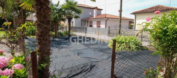 4 rooms House in San Vendemiano, Italy No. 170938 16