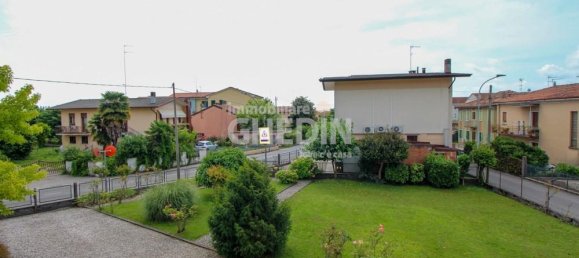 4 rooms House in San Vendemiano, Italy No. 170938 12