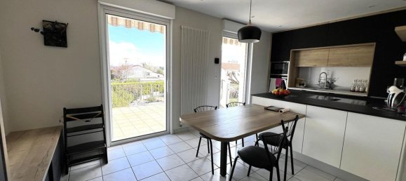 4 bedrooms House in Cholet, France No. 96535 2