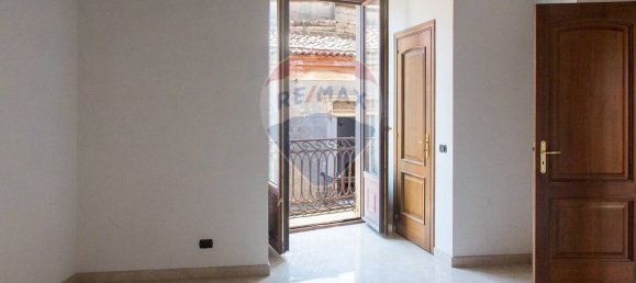 4 غرف نوم منزل في Aci Catena, Italy رقم 298499 22