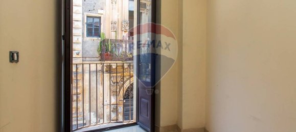 4 غرف نوم منزل في Aci Catena, Italy رقم 298499 13