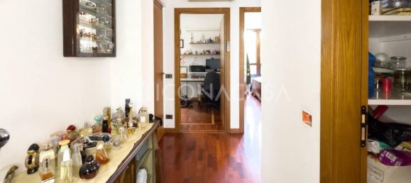 4 chambres Appartement à San Donato Milanese, Italy No. 338136 3