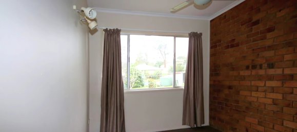 4 bedrooms Building in Bundamba, Australia No. 267 8