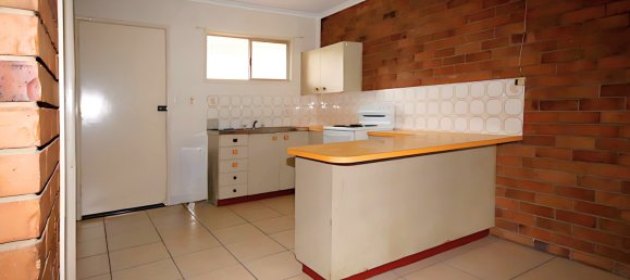 4 bedrooms Building in Bundamba, Australia No. 267 10