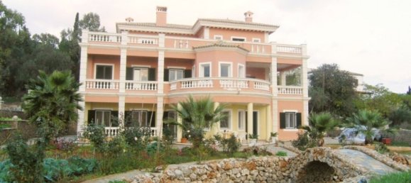 6 chambres villa à vendre à Corfu, Central Corfu and Diapontian Islands, Corfu, Ionian Islands, Peloponnese, Western Greece and the Ionian, Greece № 8924 3