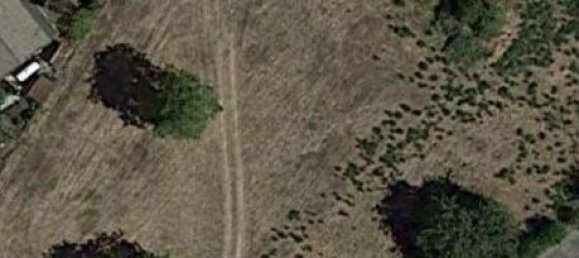  Land in Ablis, France No. 109990 4