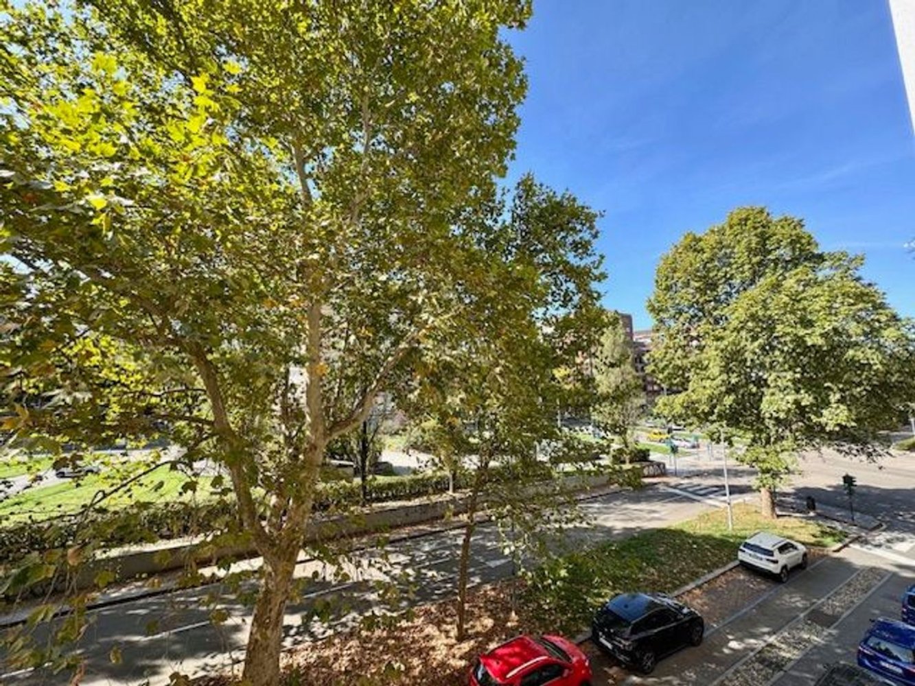 4 bedrooms Apartment in Turin, Italy No. 379746