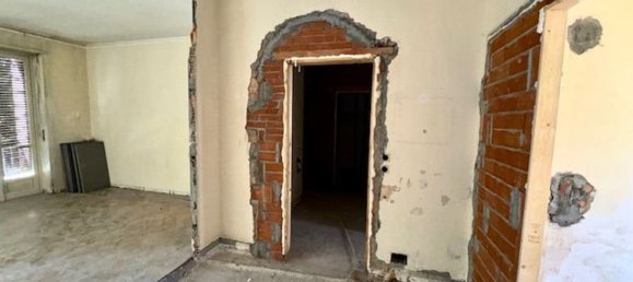 4 bedrooms Apartment in Turin, Italy No. 379746 28