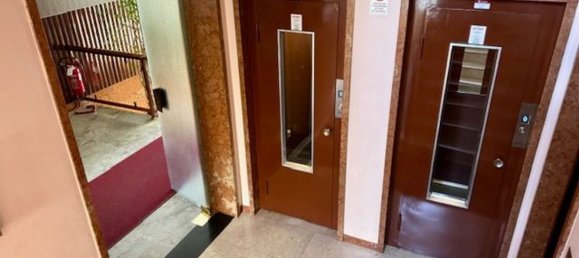 4 bedrooms Apartment in Turin, Italy No. 379746 16