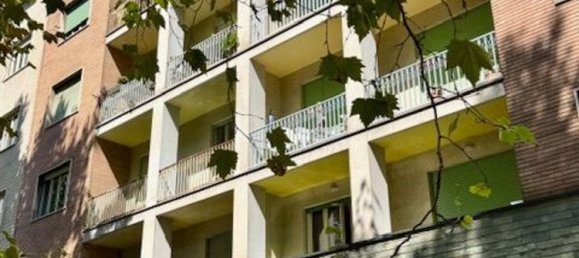 4 bedrooms Apartment in Turin, Italy No. 379746 14