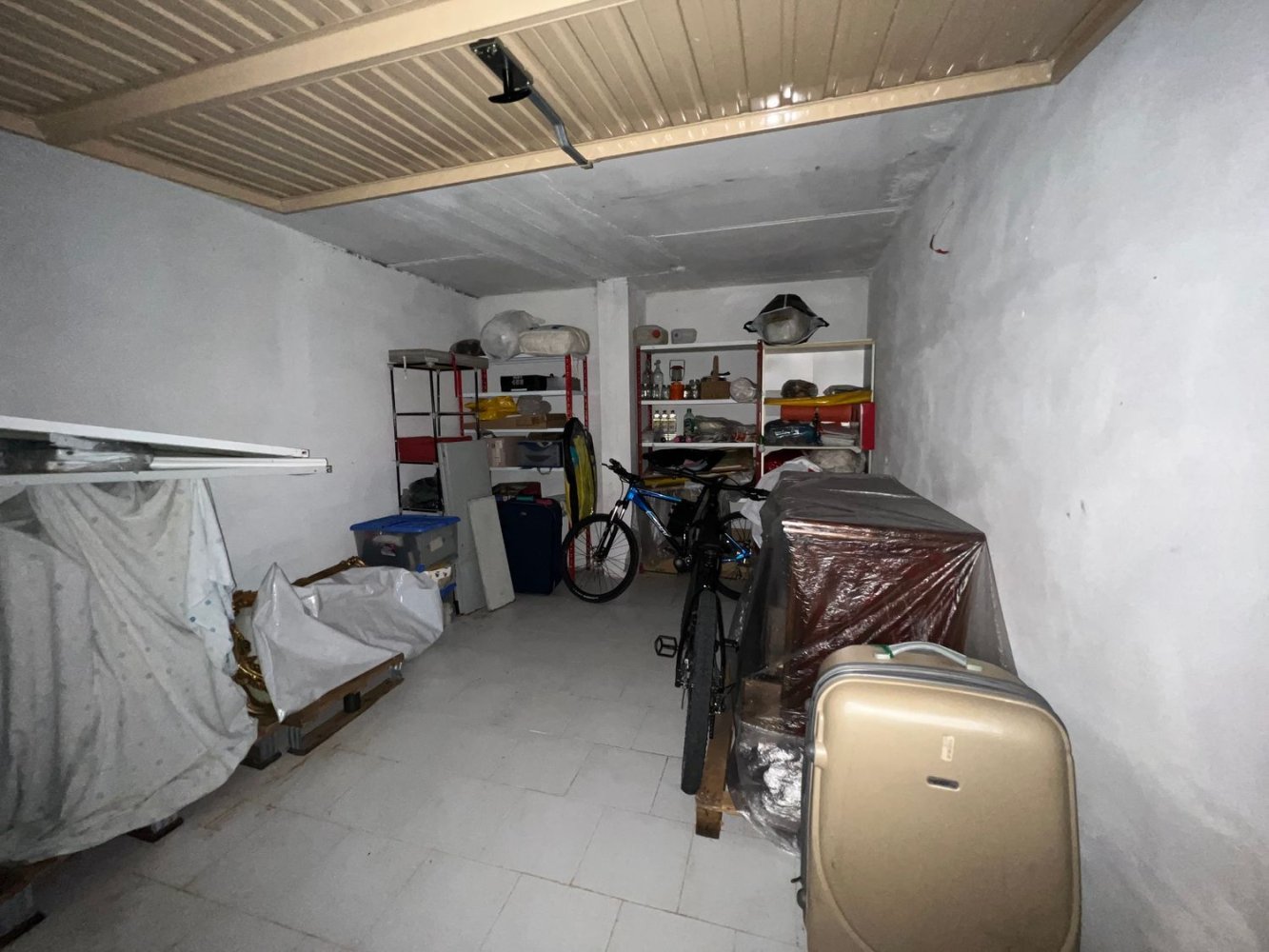  مرآب في Monteriggioni, Italy 15متر مربع رقم 298980