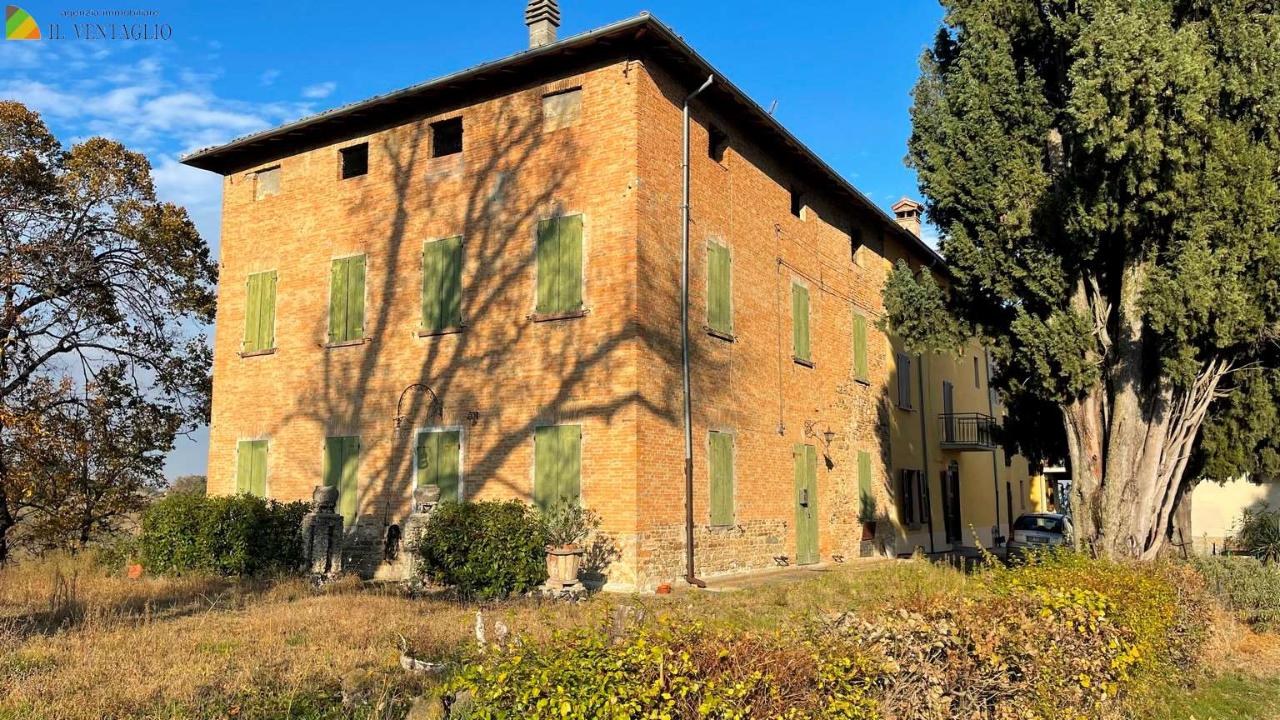 8غرفة منزل في Sassuolo, Italy رقم 158710