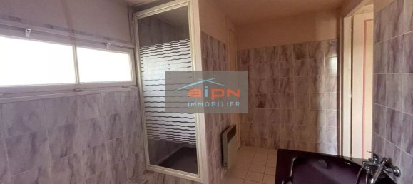 3 bedrooms House in Saint-Pierre-les-Elbeuf, France No. 356573 12